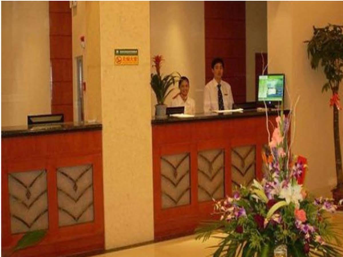 Greentree Inn Jiangsu Wuxi Hubin Business Street Business Hotel Екстериор снимка