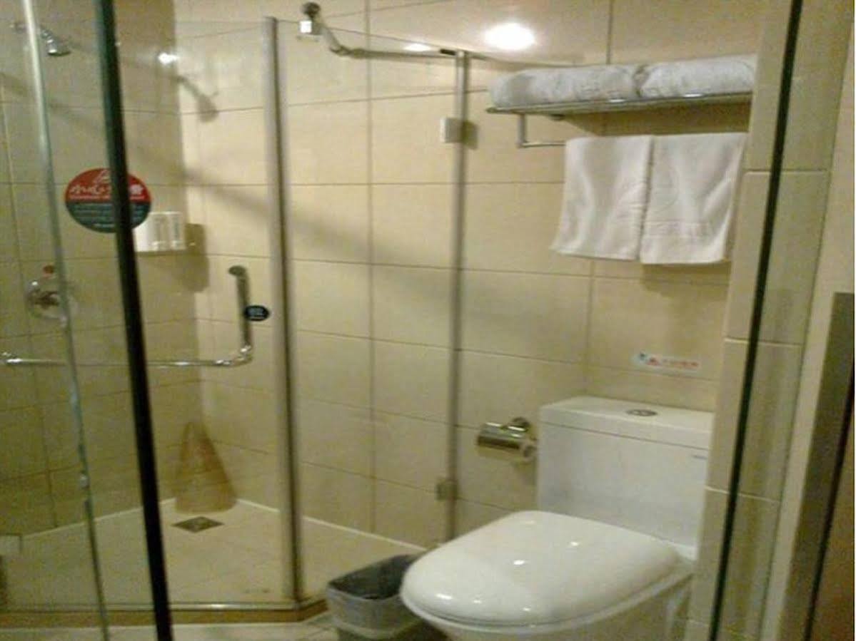 Greentree Inn Jiangsu Wuxi Hubin Business Street Business Hotel Екстериор снимка