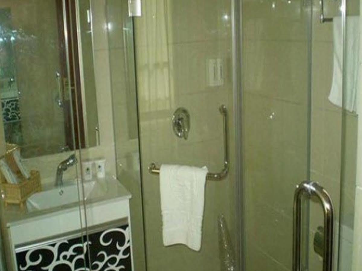 Greentree Inn Jiangsu Wuxi Hubin Business Street Business Hotel Екстериор снимка