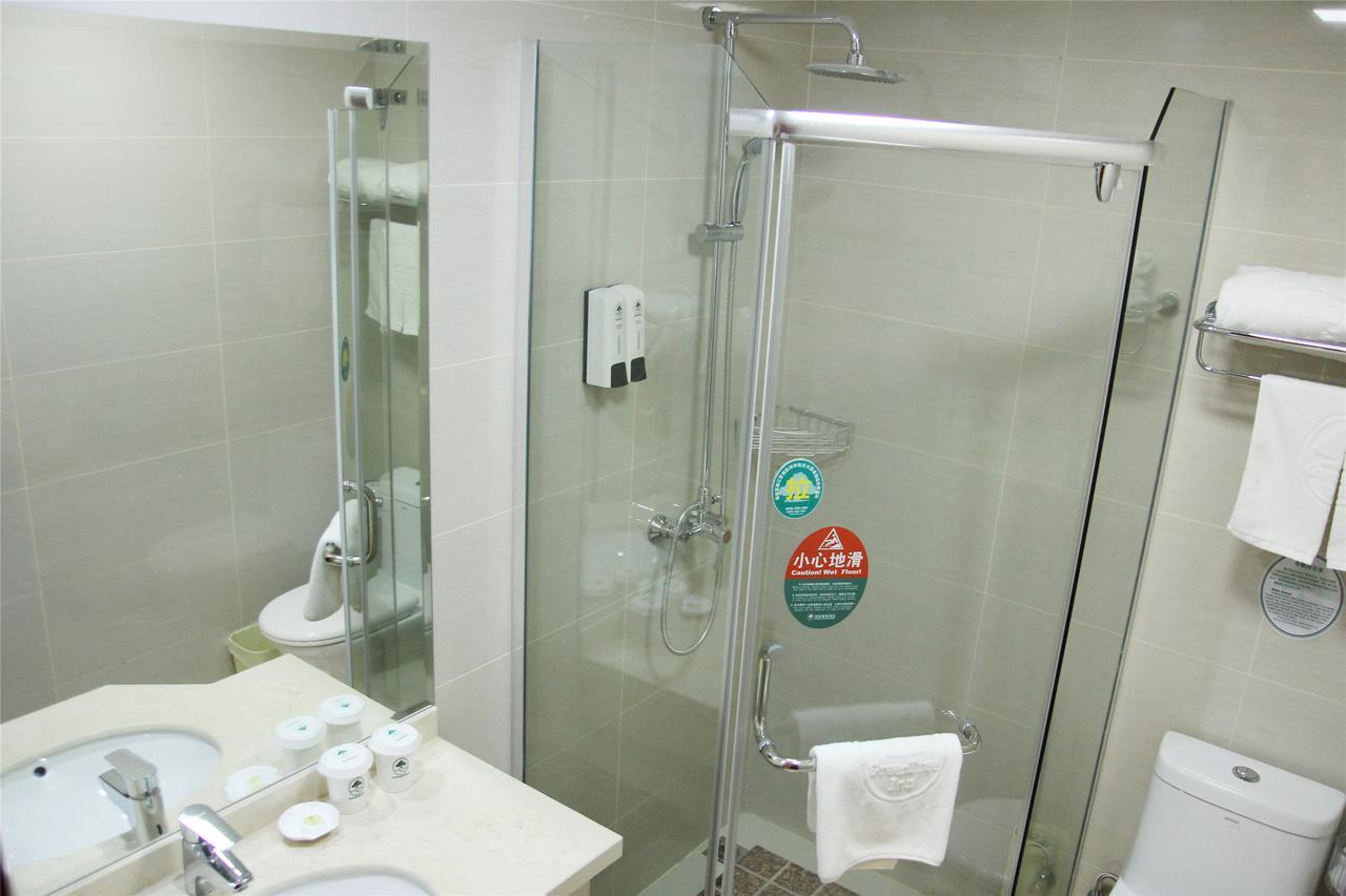 Greentree Inn Jiangsu Wuxi Hubin Business Street Business Hotel Екстериор снимка