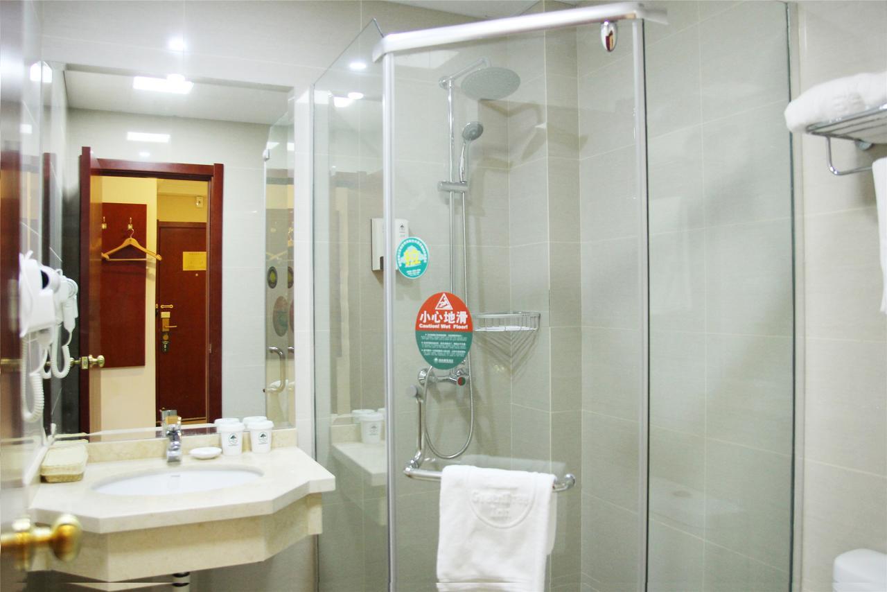Greentree Inn Jiangsu Wuxi Hubin Business Street Business Hotel Екстериор снимка
